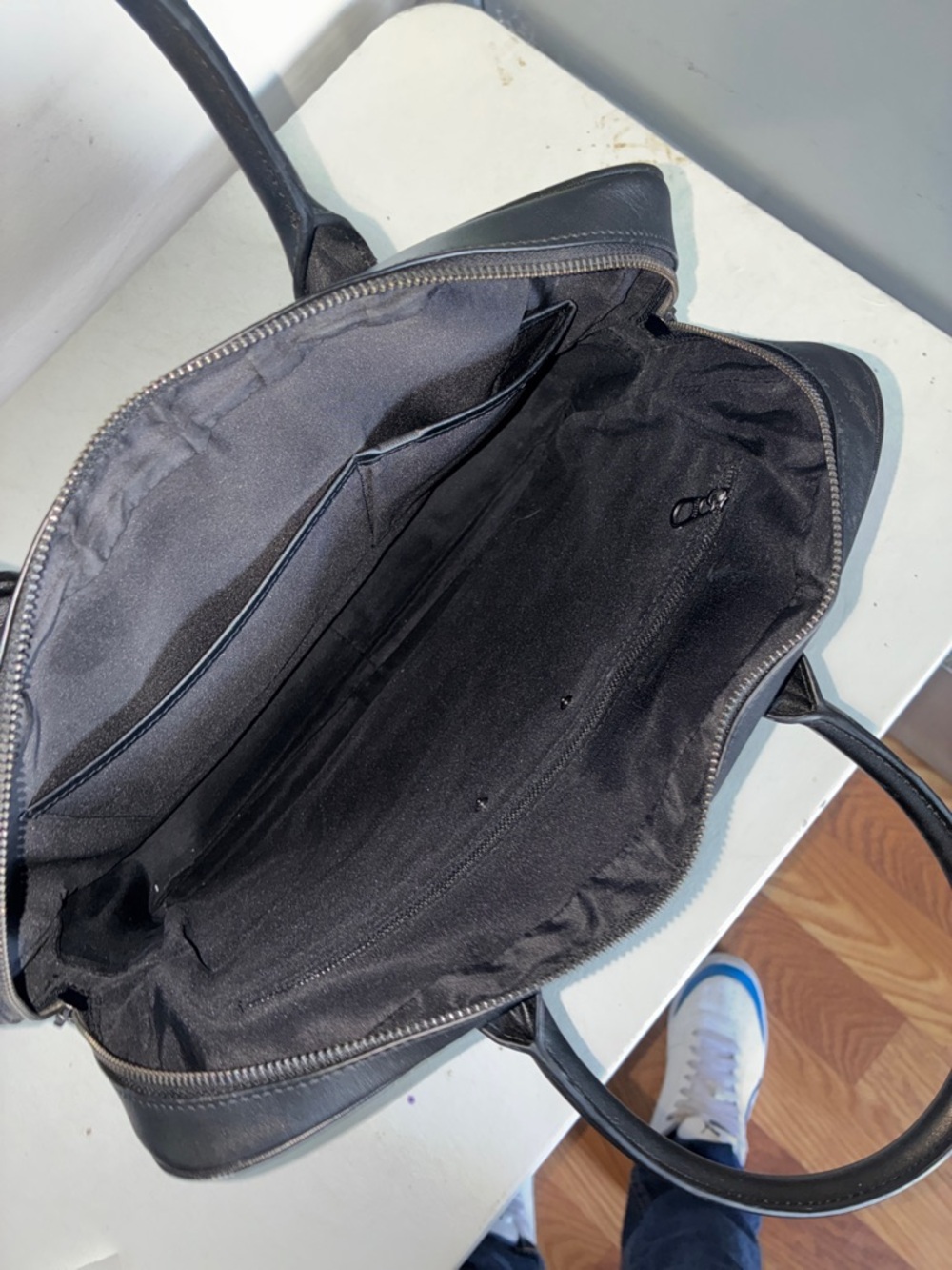 Bottega Veneta Black Intrecciato Leather Briefcase - Picture 8 of 8